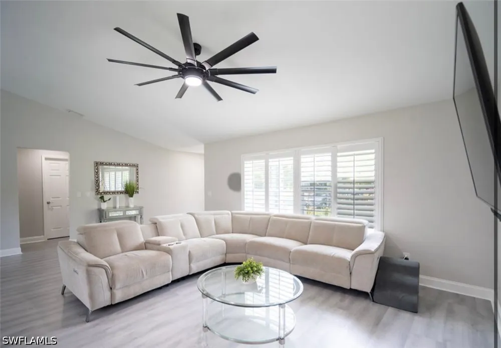 White Boulevard Naples, FL 34117