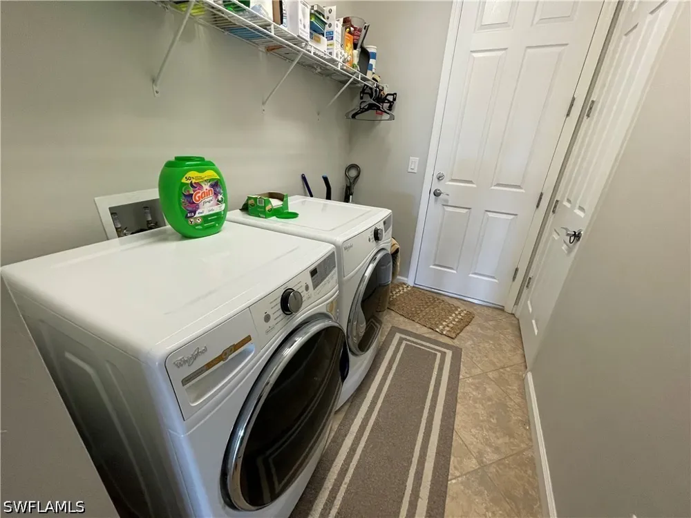 Jacaranda Lane Naples, FL 34114