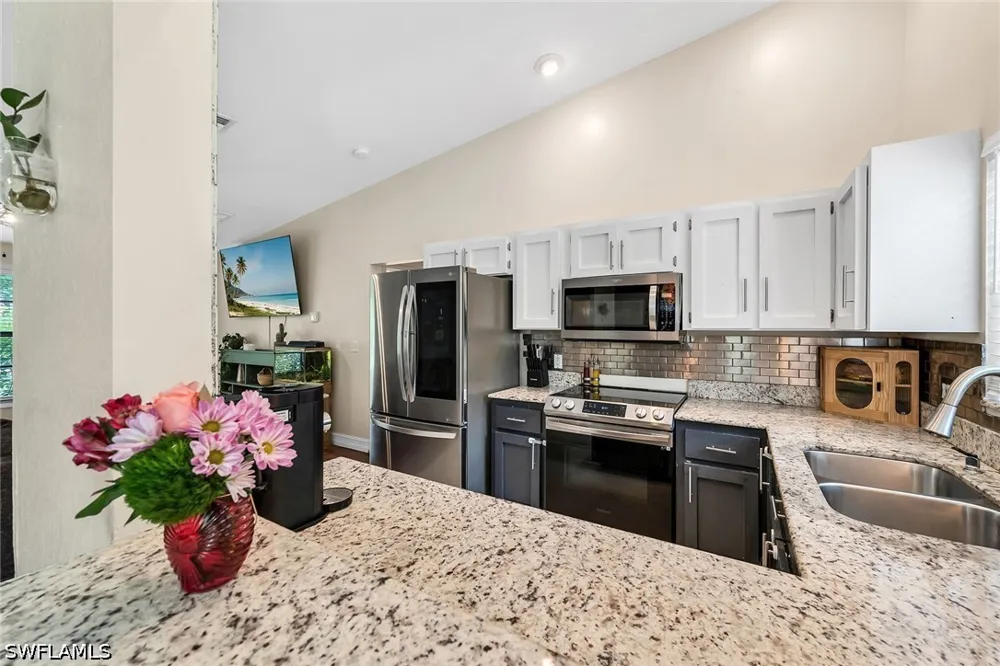 6th Avenue SE Naples, FL 34117