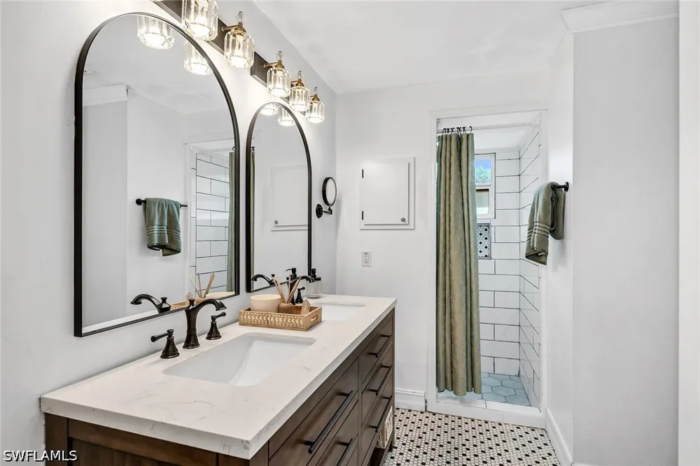 6th Avenue SE Naples, FL 34117
