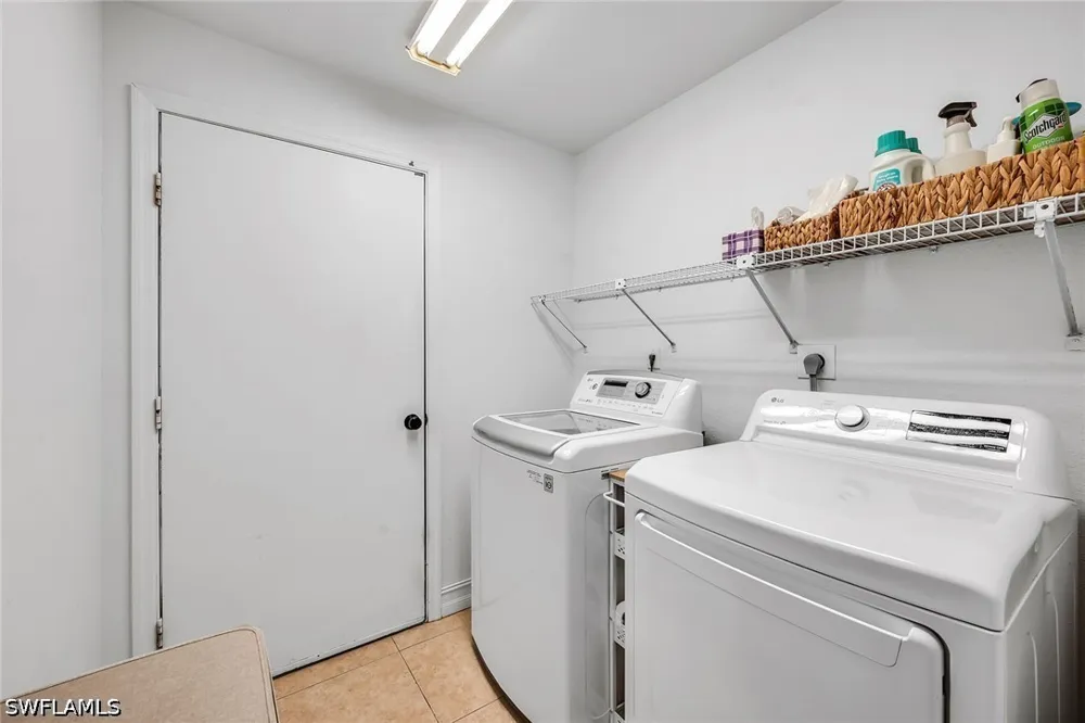 6th Avenue SE Naples, FL 34117