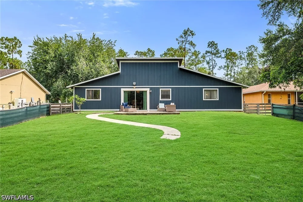 6th Avenue SE Naples, FL 34117
