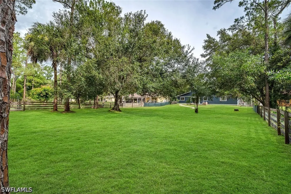 6th Avenue SE Naples, FL 34117
