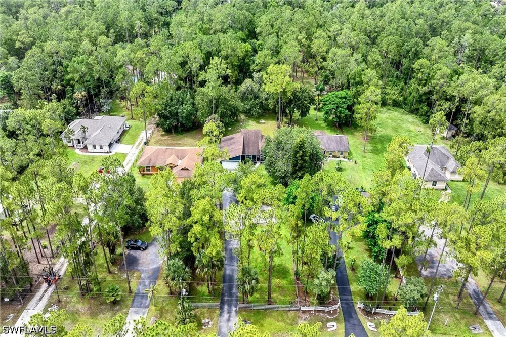 6th Avenue SE Naples, FL 34117