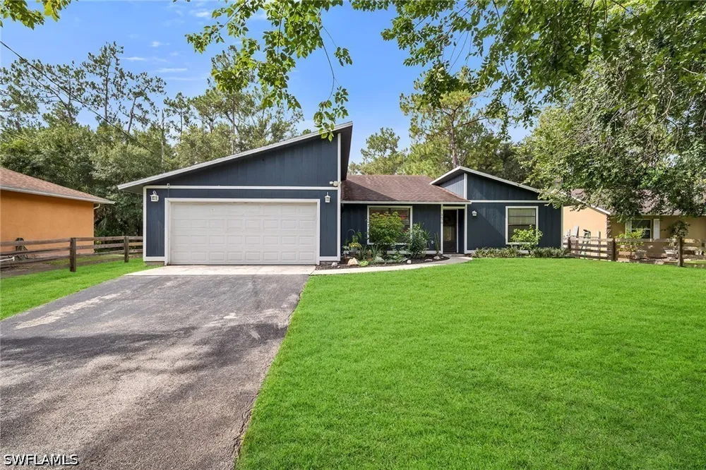 6th Avenue SE Naples, FL 34117