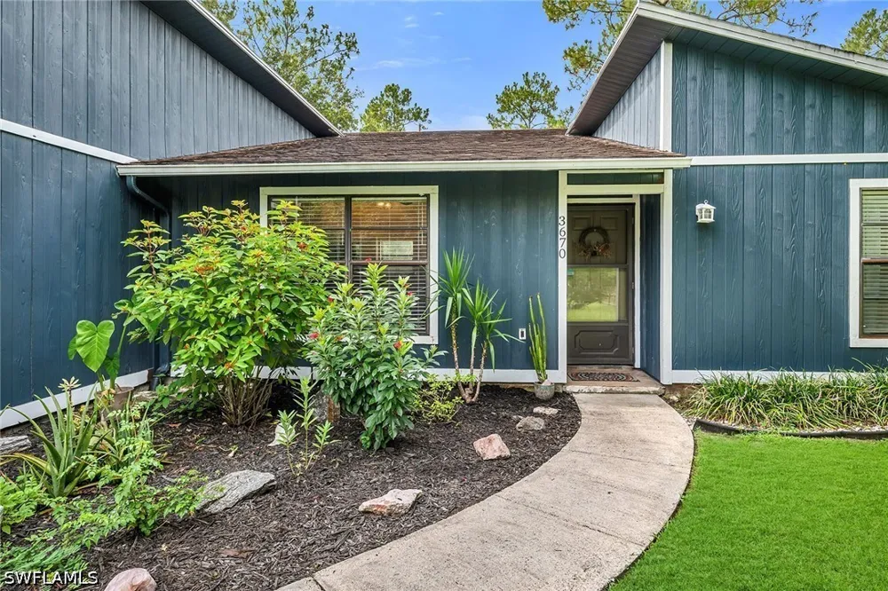 6th Avenue SE Naples, FL 34117
