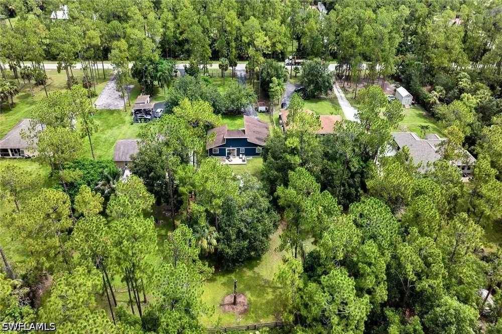 6th Avenue SE Naples, FL 34117