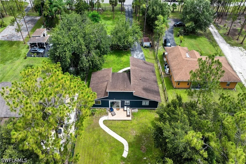 6th Avenue SE Naples, FL 34117