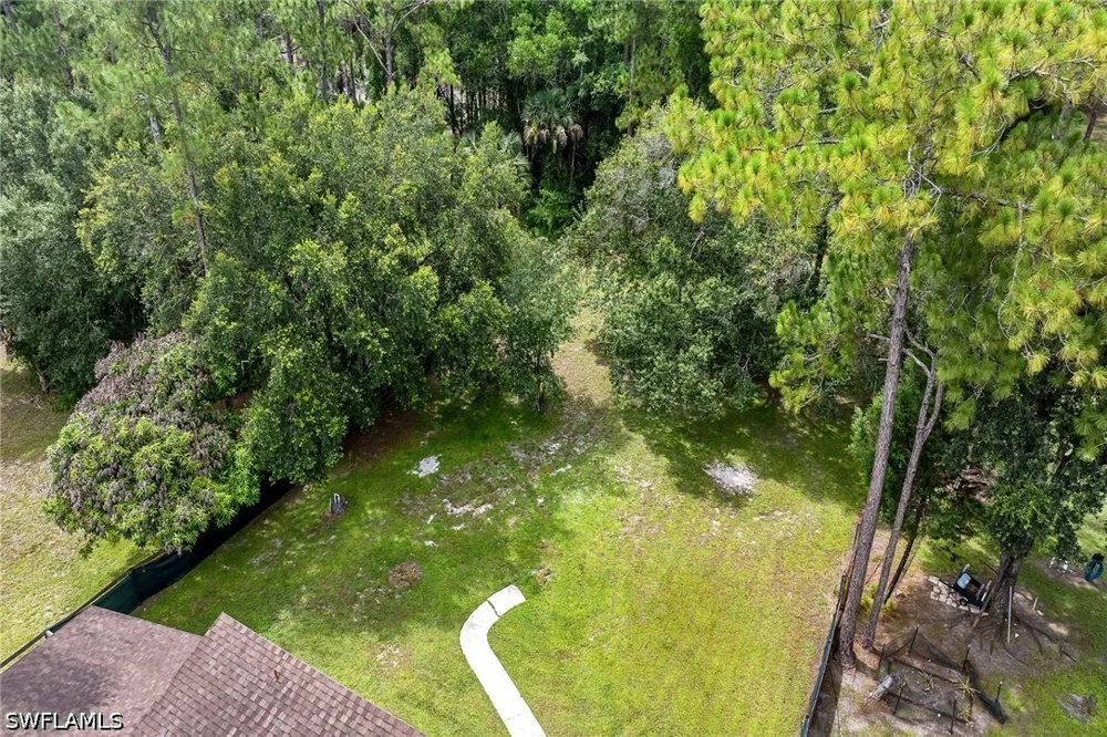 6th Avenue SE Naples, FL 34117