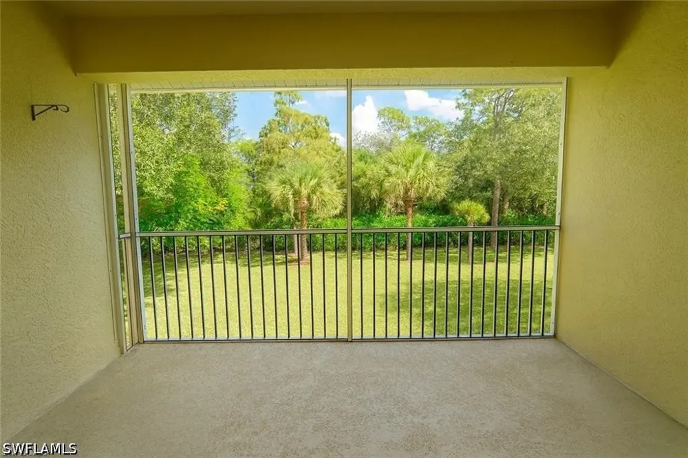 Luisa Lane #2 Naples, FL 34104