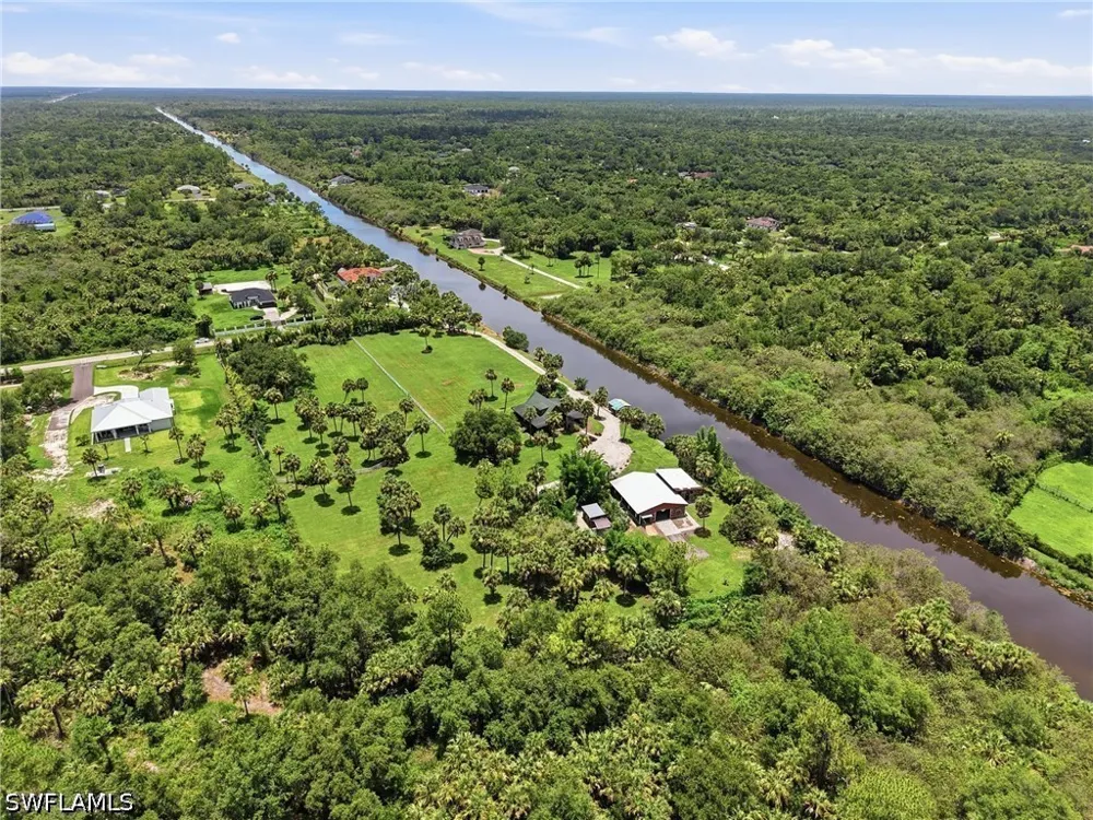 24th Avenue SE Naples, FL 34117