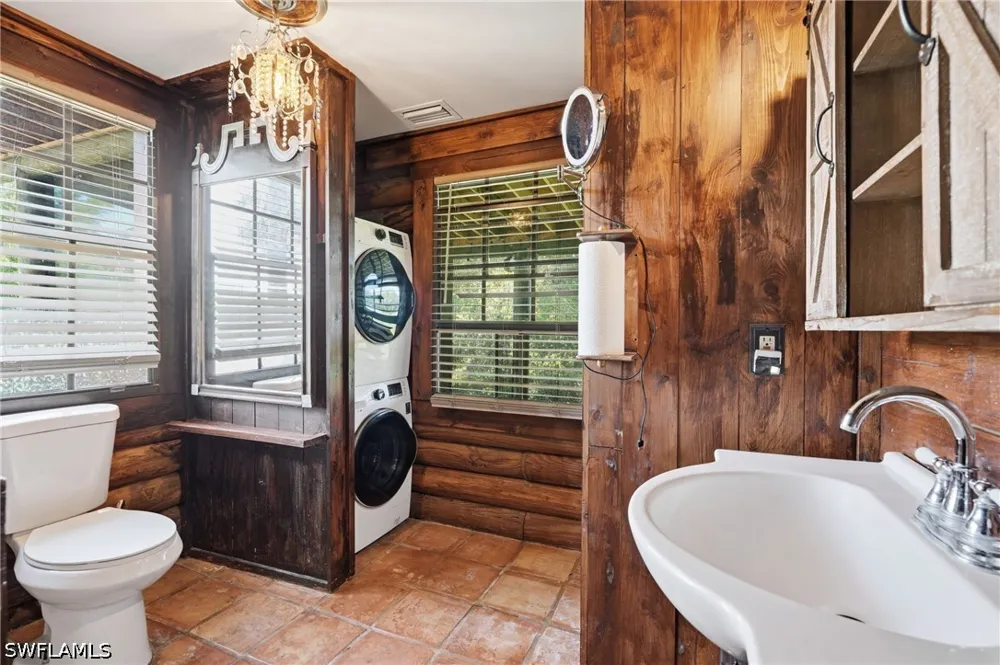 24th Avenue SE Naples, FL 34117