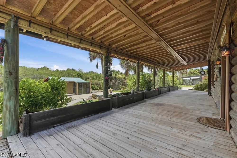 24th Avenue SE Naples, FL 34117
