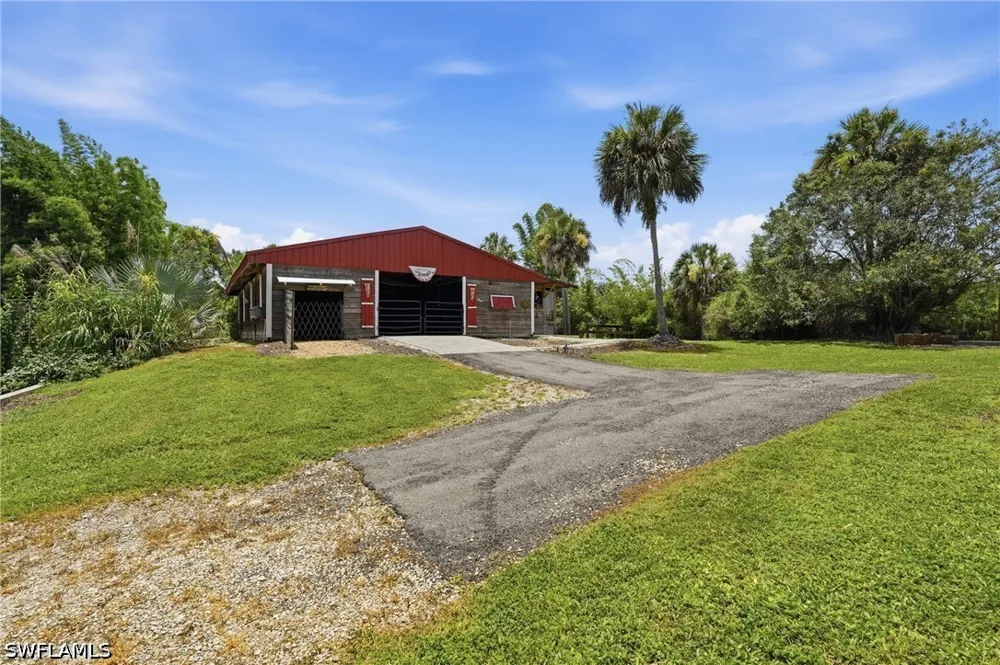 24th Avenue SE Naples, FL 34117