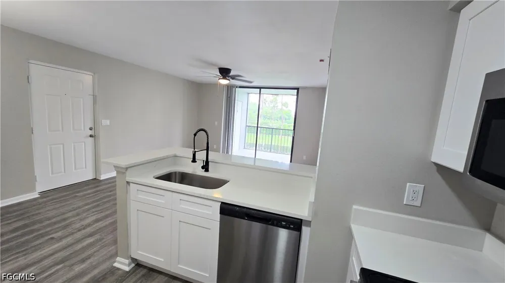 Eagle Ridge Drive #826 Fort Myers, FL 33912