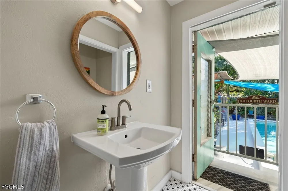 Carlene Avenue Fort Myers, FL 33901