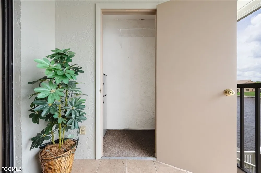 SE 11th Place #1214 Cape Coral, FL 33904