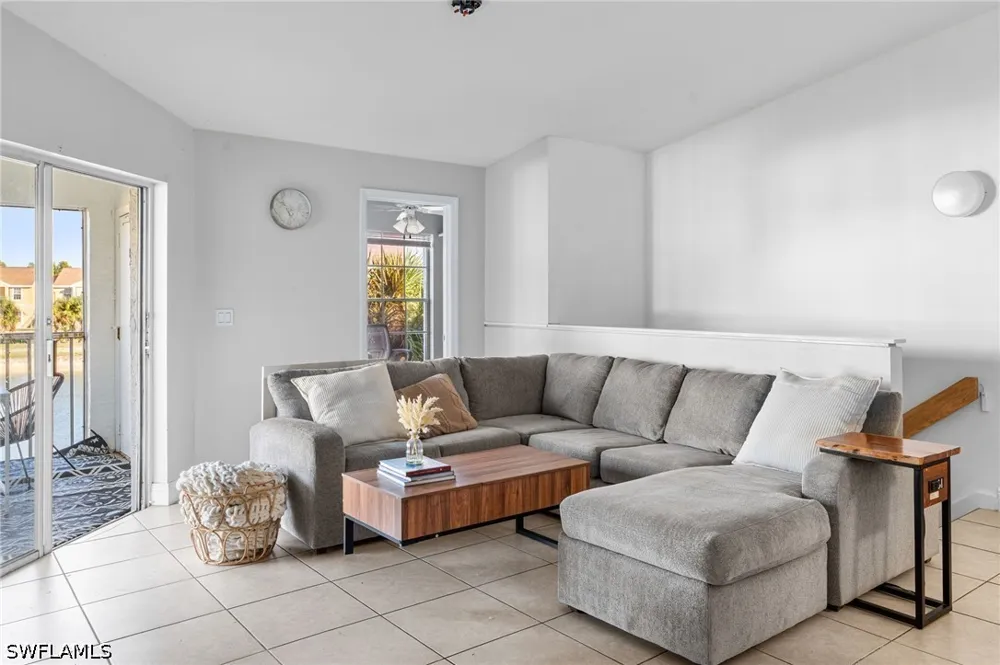 Santa Clara Drive #10 Naples, FL 34104