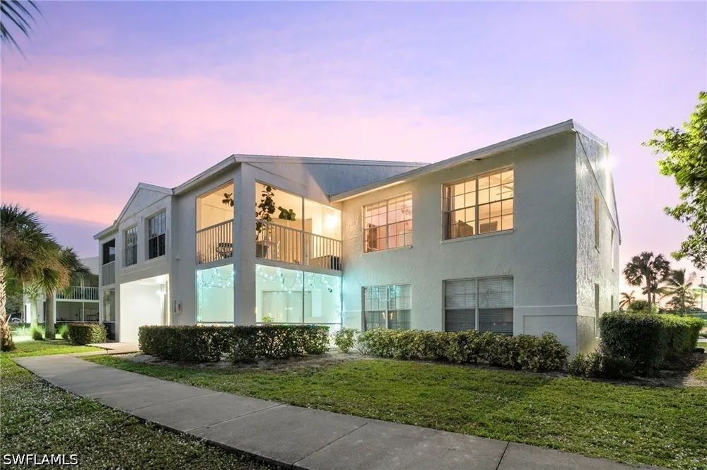 Santa Clara Drive #10 Naples, FL 34104