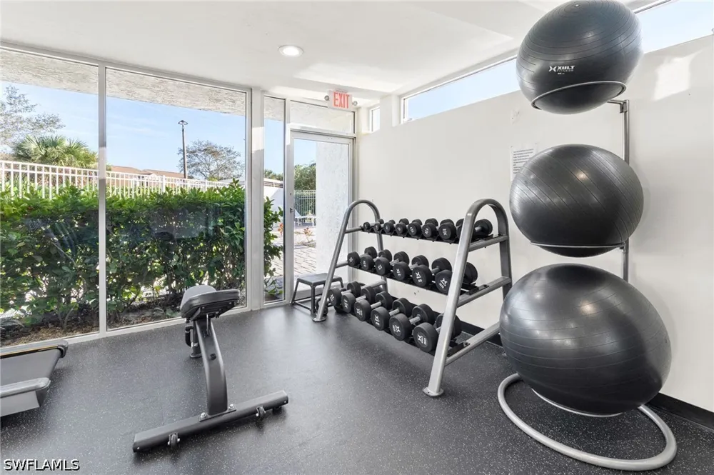 Santa Clara Drive #10 Naples, FL 34104