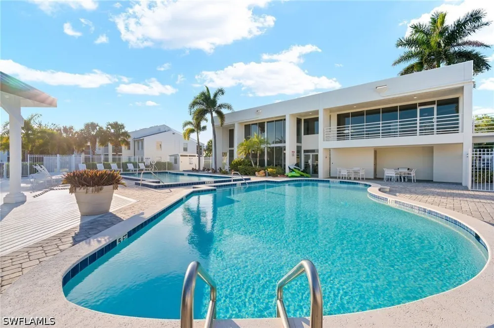 Santa Clara Drive #10 Naples, FL 34104