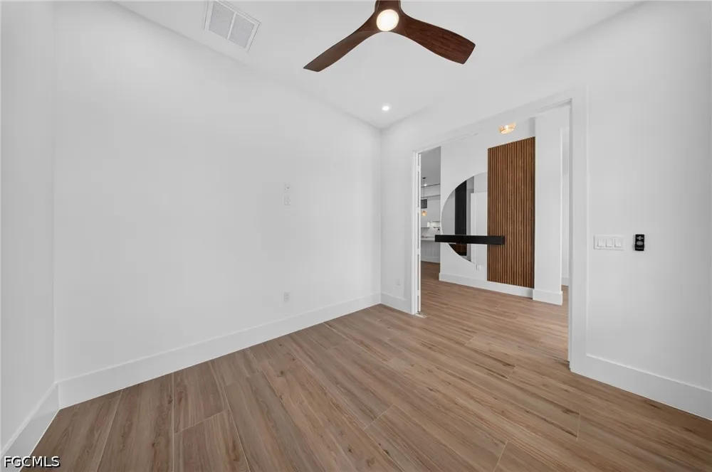 25th Street SW Naples, FL 34117