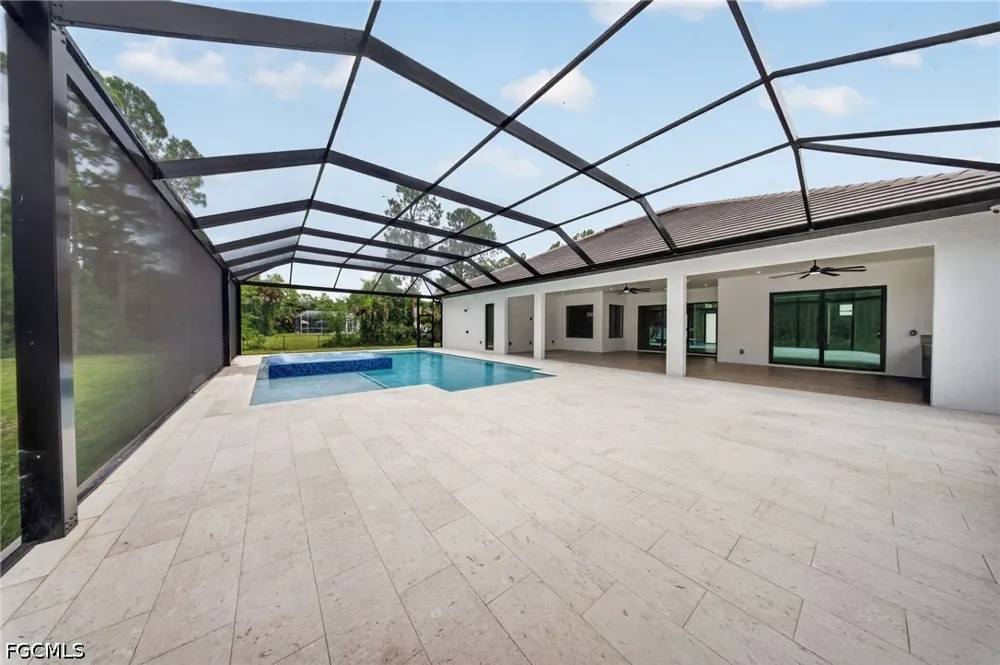 25th Street SW Naples, FL 34117
