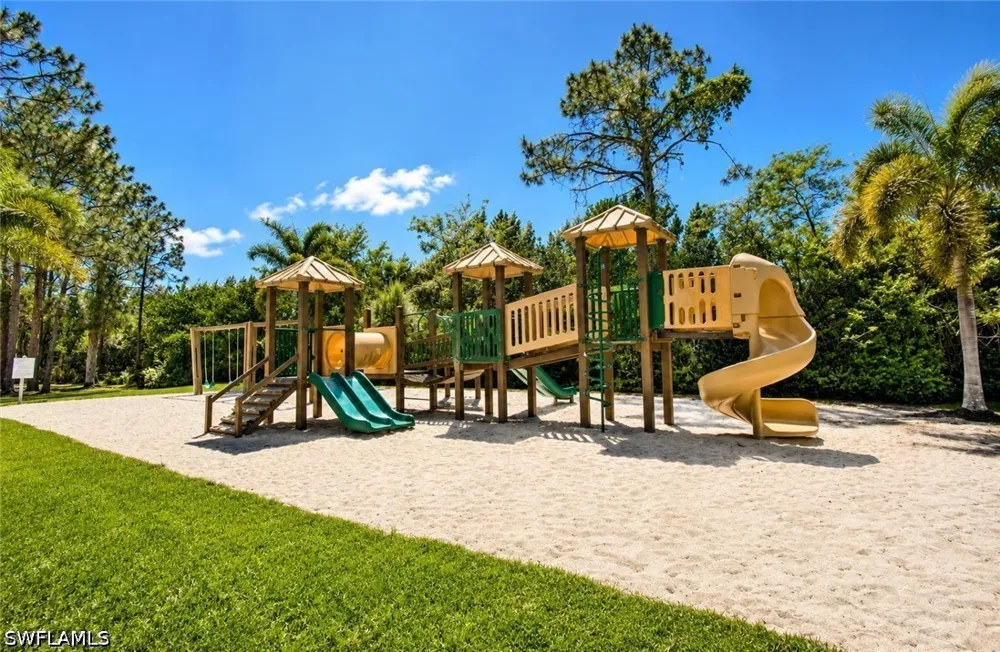 Ibis Club Drive #602 Naples, FL 34104