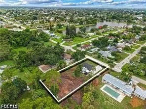 Maple Avenue Lehigh Acres, FL 33936