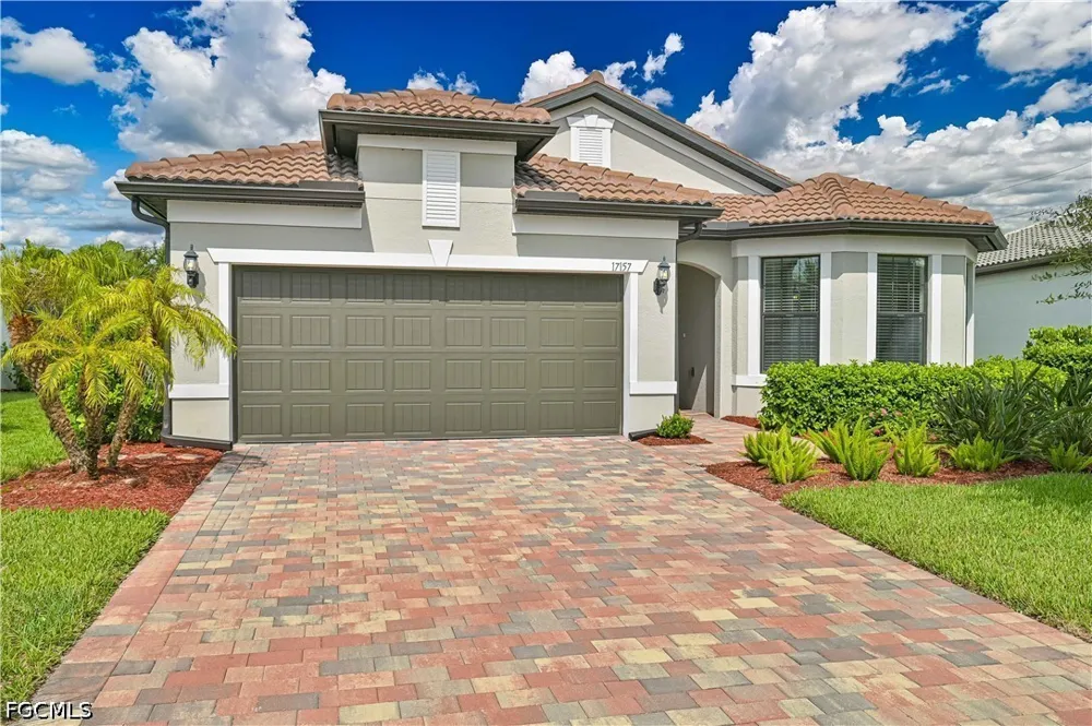 Oakstead Drive Alva, FL 33920