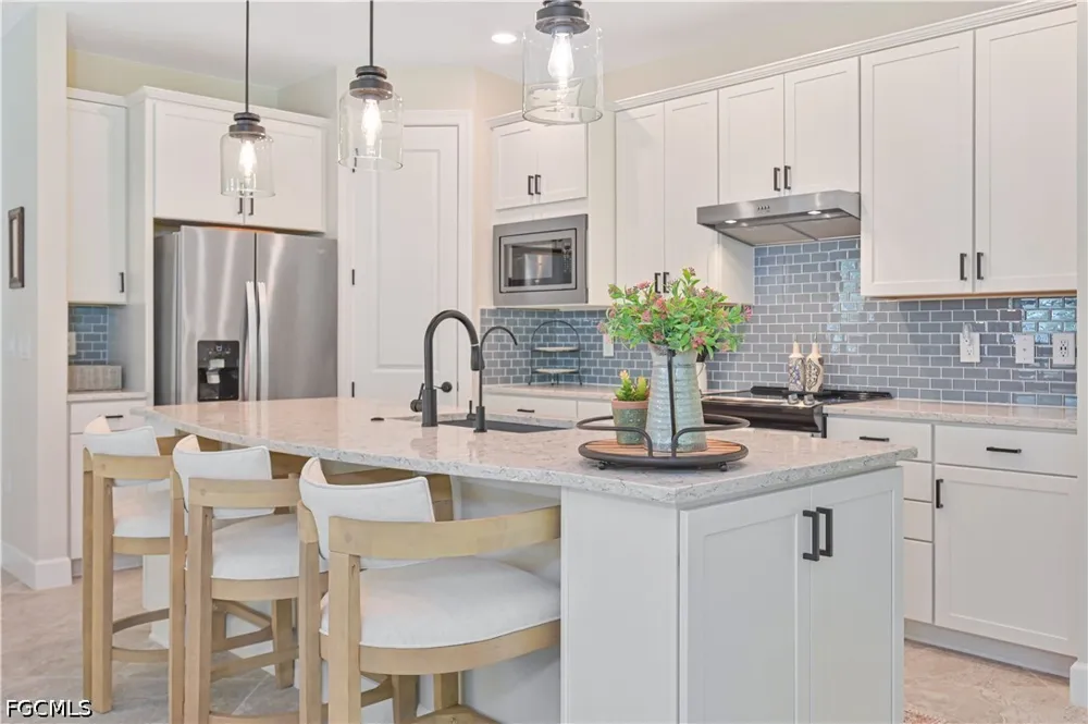 Oakstead Drive Alva, FL 33920