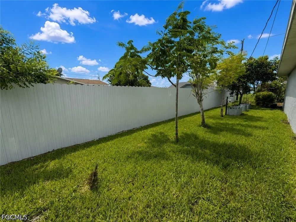 SE 20th Street Cape Coral, FL 33990