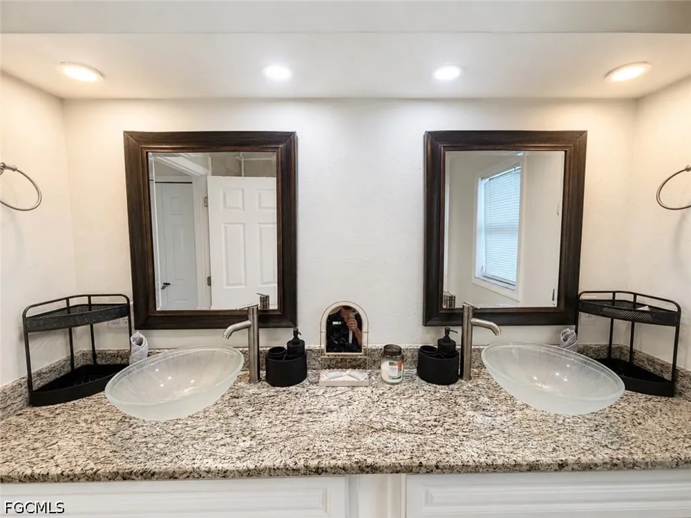 SE 20th Street Cape Coral, FL 33990