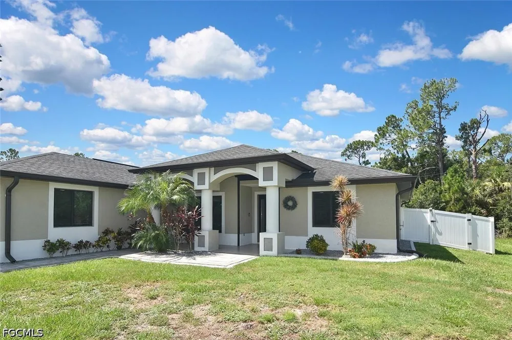 Vizza Lane North Port, FL 34286
