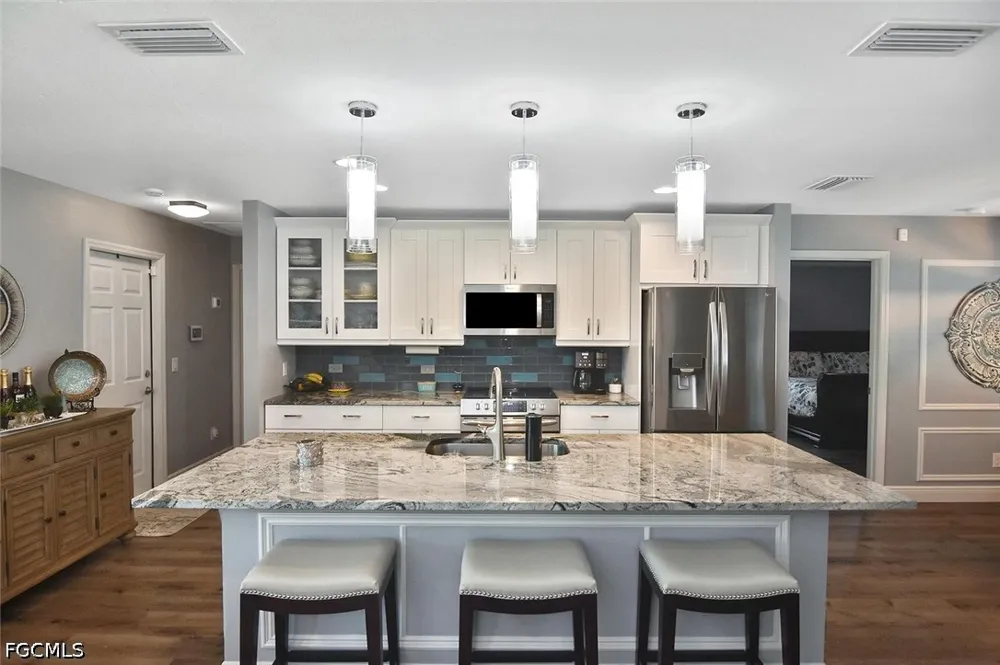 Vizza Lane North Port, FL 34286