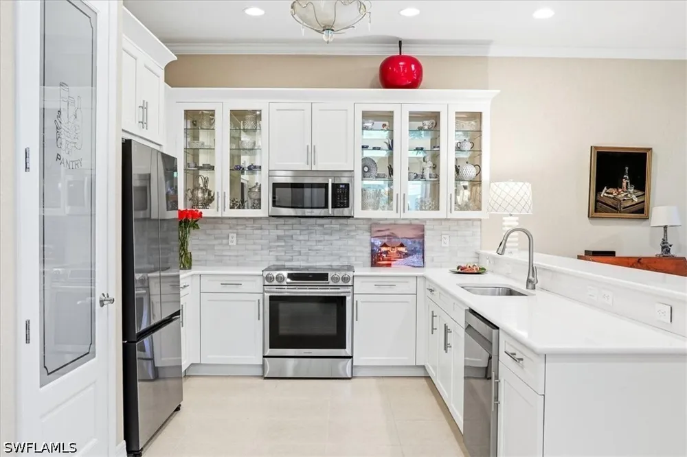 Coronado Drive Naples, FL 34109