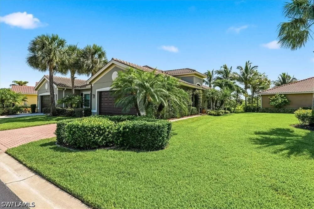 Coronado Drive Naples, FL 34109