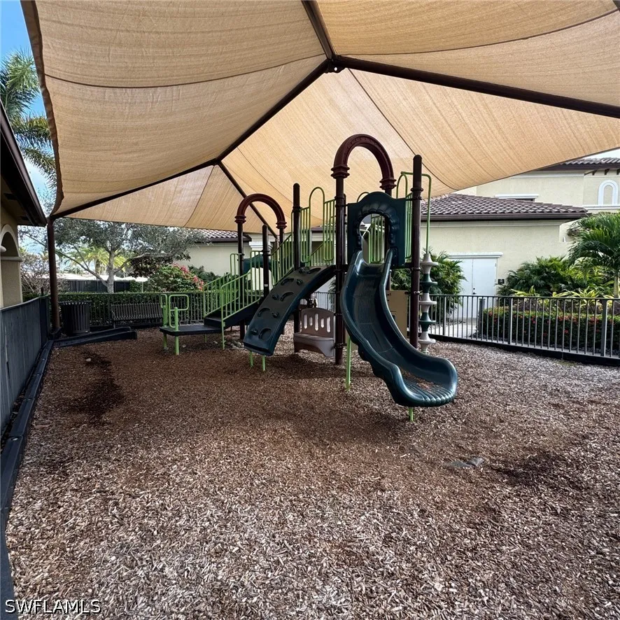 Coronado Drive Naples, FL 34109