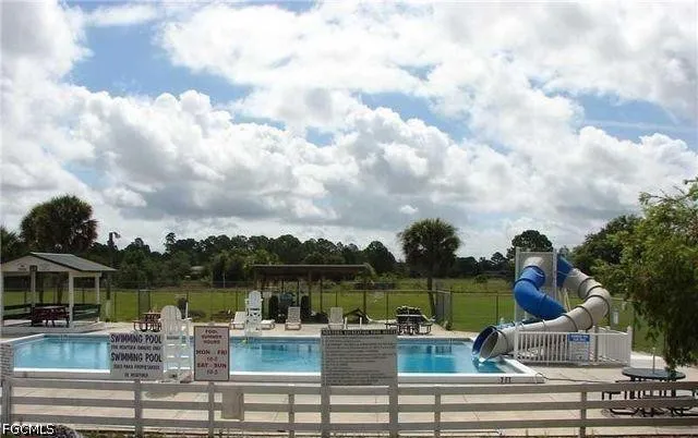 Avenida Del Sur Clewiston, FL 33440