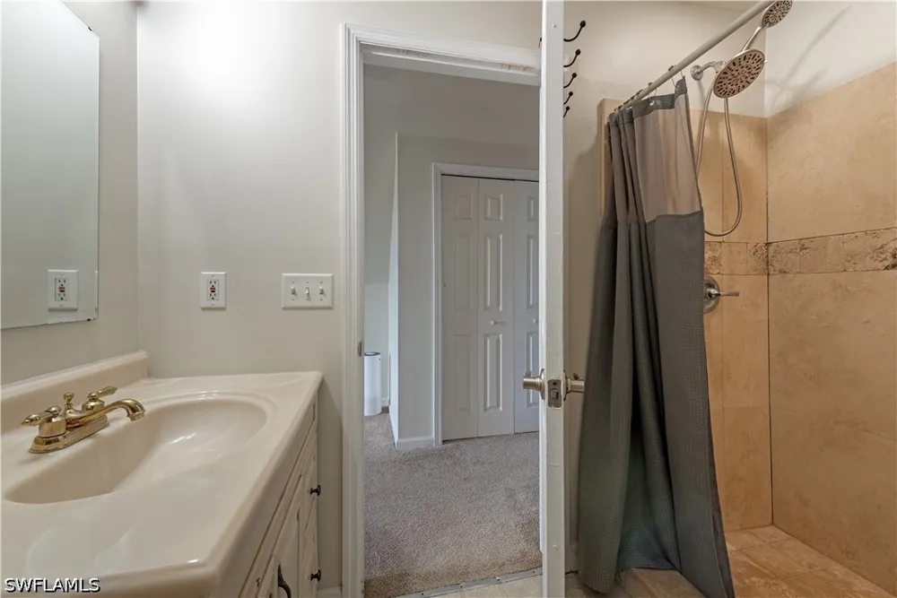 Leawood Circle Naples, FL 34104