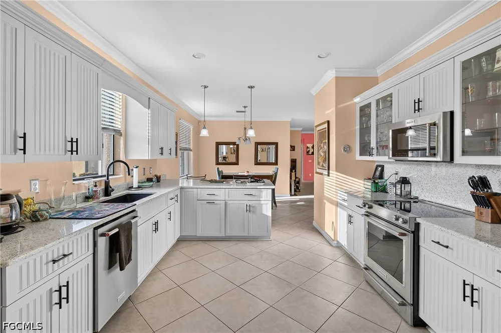 Treasure Cove Circle Naples, FL 34114