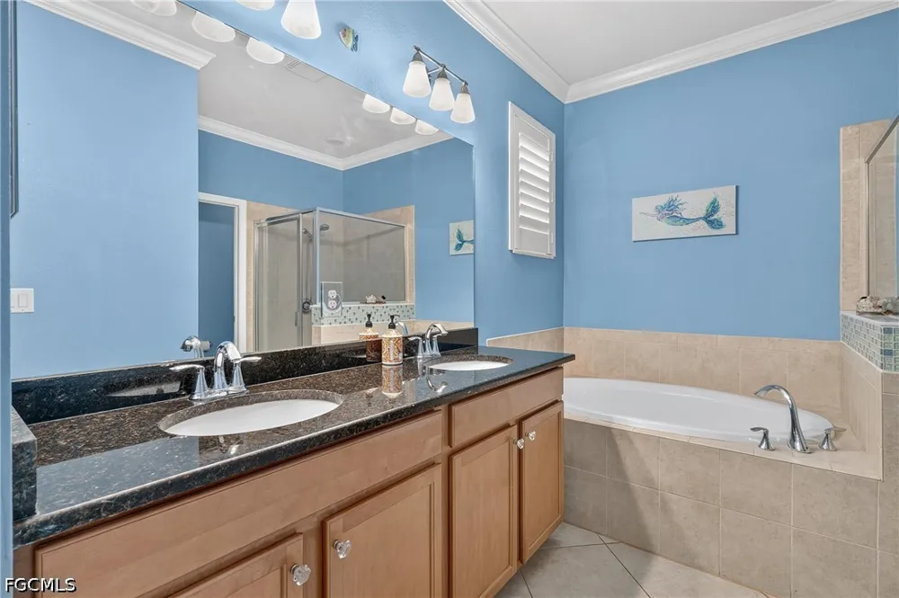 Treasure Cove Circle Naples, FL 34114
