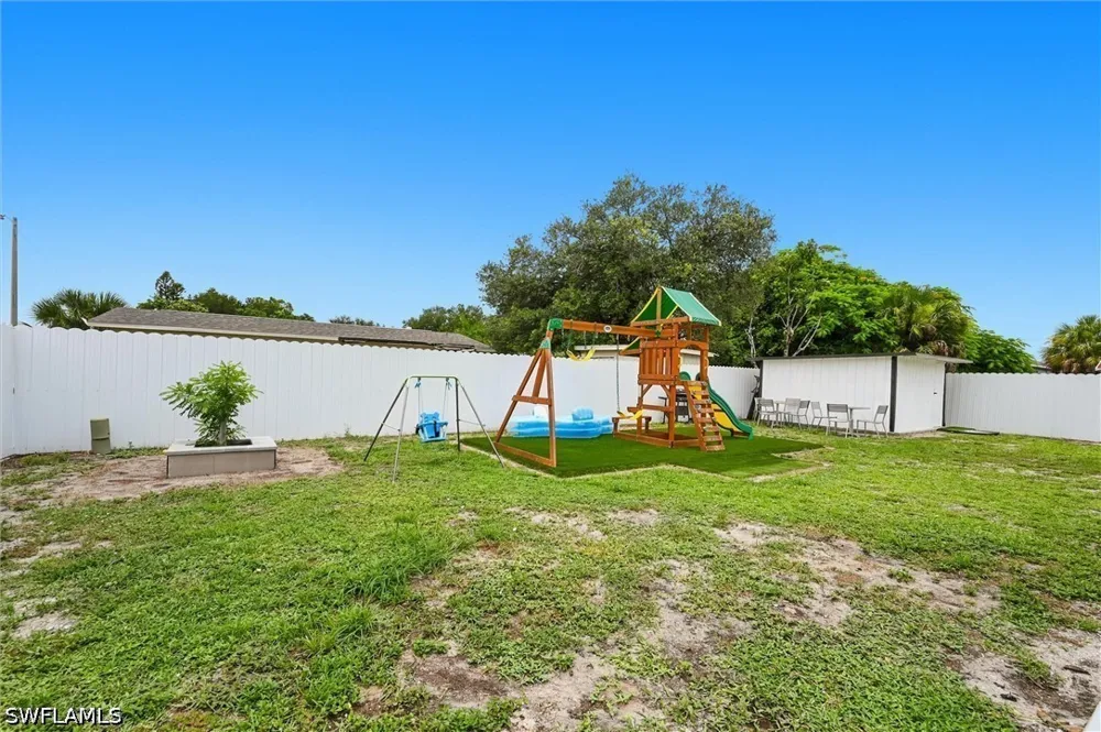 Glenway Court Fort Myers, FL 33916