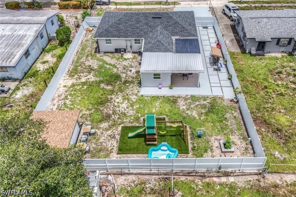 Glenway Court Fort Myers, FL 33916