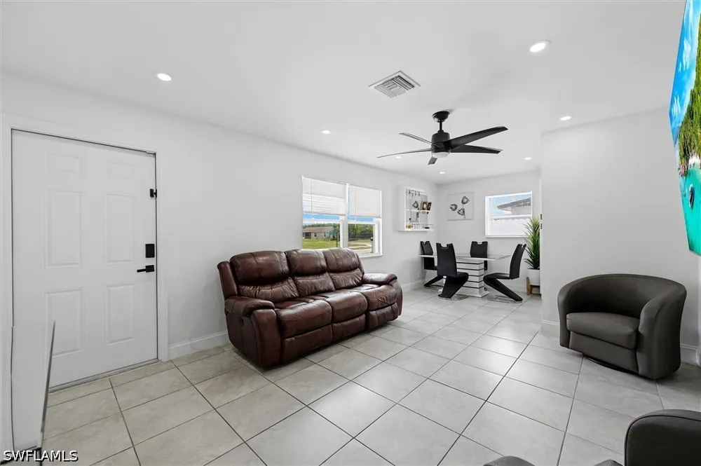 Glenway Court Fort Myers, FL 33916