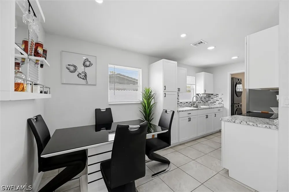Glenway Court Fort Myers, FL 33916