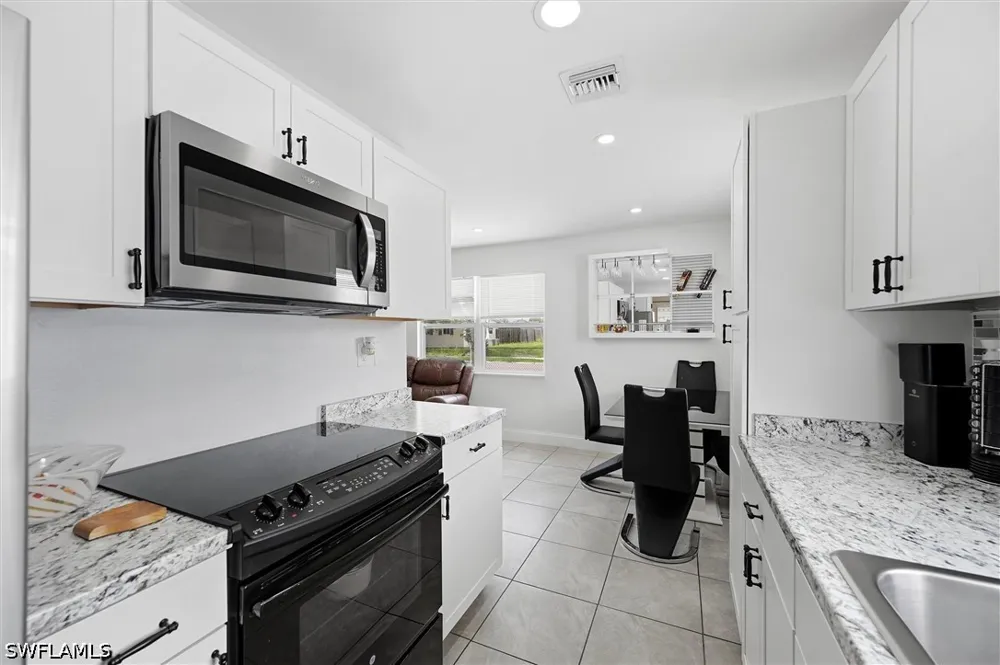Glenway Court Fort Myers, FL 33916