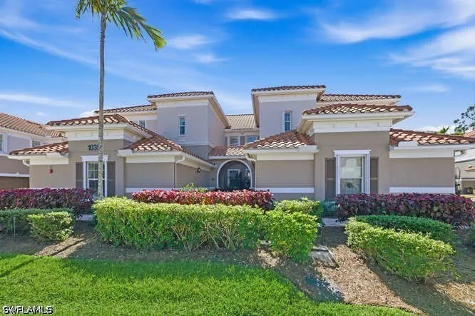 Glastonbury Circle #202 Fort Myers, FL 33913