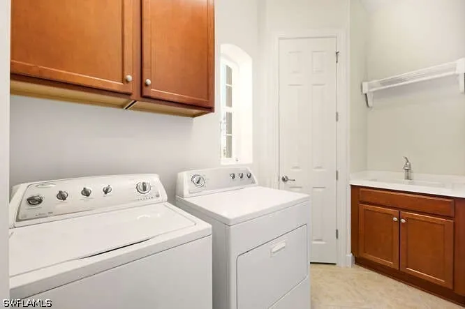 Glastonbury Circle #202 Fort Myers, FL 33913