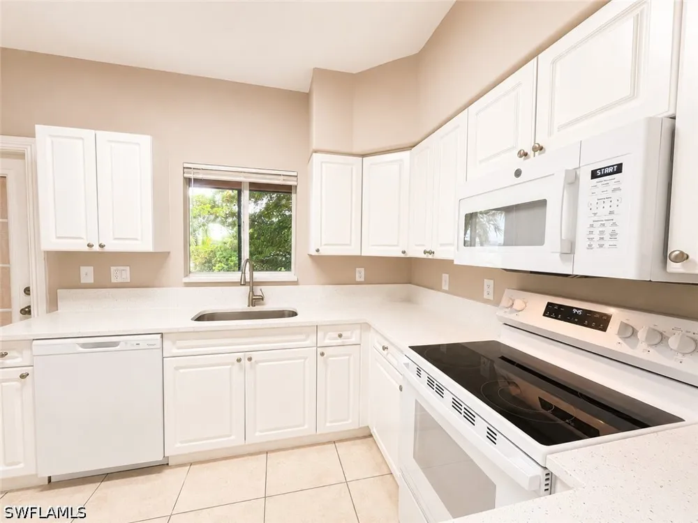 Castilla Circle #201 Fort Myers, FL 33916